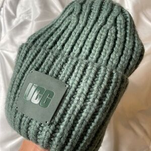 UGG Mint Knitted hat with LOGO.